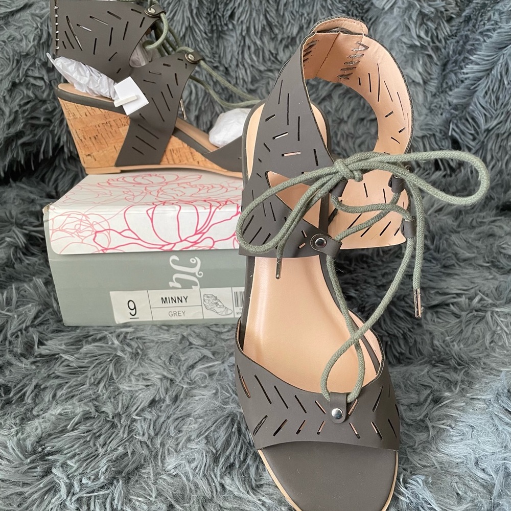 Journee Collection Minny Wedge Sandals Womens Size 9